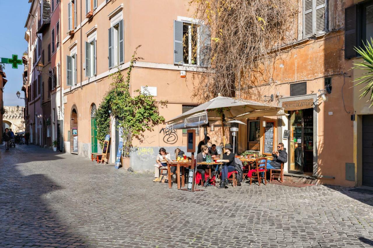 Enchanting Loft In Trastevere Casa vacanze *